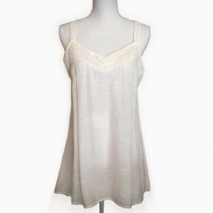 Spense Flowey Eyelet Trim Tank